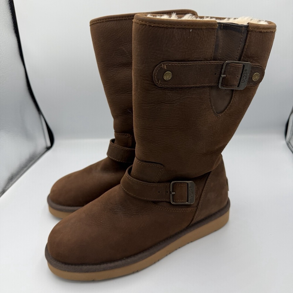 Ugg Australia Womens Sutter Boots Size 8 Mid calf Water Resistant Leather